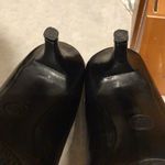 Michael Kors MICHAEL  BLACK PUMP
Alina Flex Leather Pump Photo 12