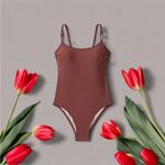 Kona Sol Brown Chain‎ Link Medium Coverage Sew In Cups One Piece Swimsuit
Size L (12-14) Photo 4