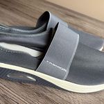 None Women’s Gray Slip-On Fashion Shoes 10.5 Photo 1