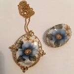 Vintage Costume Jewelry Lot Matching Brooches 1 Doubles As Pendant For Necklace Gold Photo 1