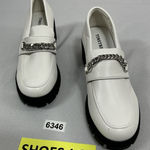 Womans Tintree Slipon Platform Loafers 10 White Chunky Heel Chain Accent NWOT Photo 0