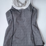 Lululemon  Athletic Workout‎ Top Size 8 Black White Photo 0