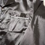 Woman’s Silk Stain Black Long Sleeve Pajamas Set; shirt and pants; size Medium Photo 9