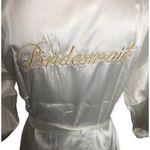 White Bridesmaid Short Sleeve Belted Robe Size M Photo 2