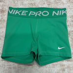 Nike Green  Pros Photo 0
