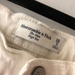 Abercrombie & Fitch The Mom High Rise Jeans Distressed Stretch White 26/2L Photo 2