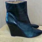 Ann Taylor pointy toe, hidden wedge bootie; size 9.5 Photo 1