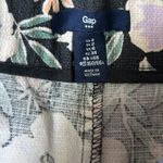 3/$15 GAP high waisted floral shorts Size 2 Photo 3