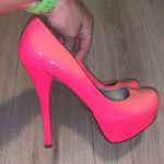 Heart In D Hot Pink Ombre platform heels Size 8.5 Photo 4