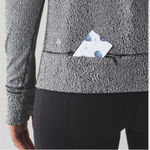 Lululemon 8 Rush Hour Long Sleeve Running Shirt in Spray Jacquard White Black Photo 5