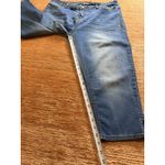 Apple Bottoms  Capri Jeans Embroidered Back Pockets Blue Denim Size 18 Photo 6