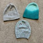 American Eagle Bundle of 3 knit beanies, gray, teal, multicolor Photo 1