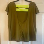 Nike  Pro women's training t-shirt in an olive green color with open back size M Photo 1