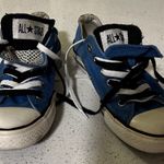 Converse Womens sz7 Mens sz5 low tops Photo 9