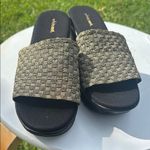 Elegant Black and Gold Platform Shoes with Stylish Design Size 8.5 Photo 3