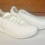 Urban Sport by J/Slides Womens White Ribbed Knit Sneaker Sz 9.5 Photo 0