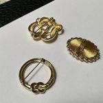 Monet Lot Of 3 Signed Gold Tone Brooch Pins Resin Cameo, Swirl, Knotted Circle Photo 5