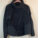 Nike ✨ Women’s Black Sherpa Fleece Mock Neck Sweatshirt Medium Photo 0