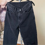 Levi's  Distressed High Rise Straight leg Jean busted knee distressed size 27‎ Photo 3