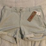 Levi's Women’s Levi’s Shorts Photo 0