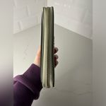 Kate Spade Zippy Wallet Photo 11