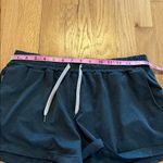 Vuori  Halo Performance Shorts Heather Green Sz L Photo 3