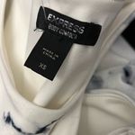 EXPRESS  Body Contour Cropped Baby Tank in Marble Black/White | XS Photo 5