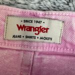 Wrangler  Mid-Rise Vintage Short W Pockets Pink Denim NWOT Size 4 Photo 4