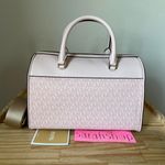 Michael Kors Set Photo 13