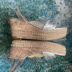 Jack Rogers gold embroidered ankle wrap espadrille wedge sandals, size 9.5M Photo 3