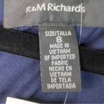 R & M Richards R&M Richard’s Size 8 Tufted Evening Gown (Has Flaws)
Majority of Snags that need Photo 11