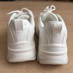 Fabletics Chunky white Sneakers Photo 5