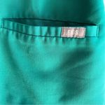 FIGS Casma Three-Pocket Scrub Top in Limited Edition Kelly Green XXS Medical Uniform Photo 2