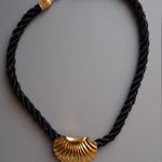 Boutique Gorgeous Vintage EA satin twist Rope Shell Knecklace with screw lock Photo 0