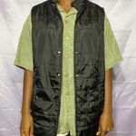 Button down black puffer vest Photo 1