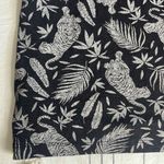 Old Navy • jungle tiger leaf print T-shirt with chest pocket Photo 98