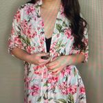 Show Me Your Mumu Brie Robe in Garden Of Blooms Pink And White Floral, one size Photo 3