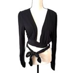 STILLWATER CLOTHING Mila‎ Wrap Crop Top NWT Sz Medium Black Photo 1