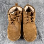 UGG Women’s 7  Neumel Lace Up Chukka Mid Boots Suede Chestnut Brown Tan Slip On Photo 1