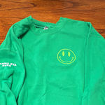 Alpha Gamma Delta green smiley crewneck Size L Photo 0