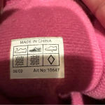 Crocs  WOMENS SNOW BOOTS
SIZE 6W WEAR ONES VERY GOOD
CONDITION BLACK Photo 3