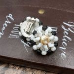 Vintage 50s West Germany Floral Pearl Beaded Clip Earrings Black Photo 9