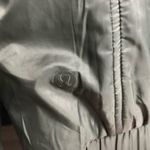 Lululemon jacket Photo 5