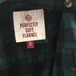 SO FINAL MARKDOWN Ladies  flannel blouse xs Photo 3