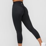 Muscle Nation ‎ High Rise Scrunch Butt Black 7/8 Leggings Size Medium Photo 1