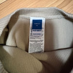 Old Navy Active Tan fitted shirt Photo 2
