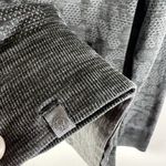 Lululemon Gray camo Breeze By Long Sleeve Women’s Size Medium Athletic Running Photo 6