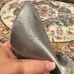 Adrianna Papell BOUTIQUE GRAND SILVER METALLIC SPARKLE HEEL OPEN TOE SATIN PUMPS Photo 10