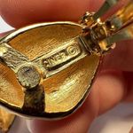 Vintage Signed Ciner Gold Tone And White Enamel Clip Photo 1