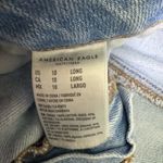 AE Strigid Mom Jean Lightwash 10 Long Photo 5